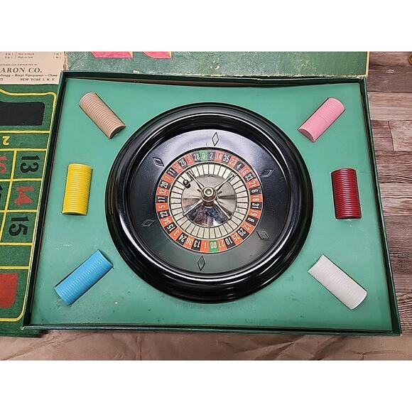 Vintage Casino Roulette Set- No.126 H.Baron Company with Instructions - Picture 2 of 4